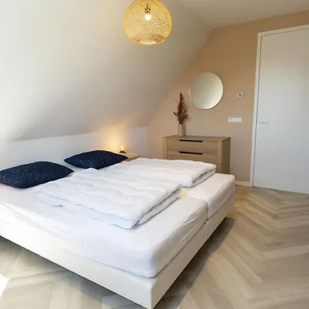 Casa de Férias In De Koog Near The Sea *