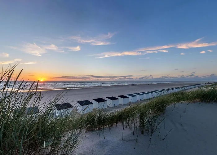 Дом отдыха In De Koog Near The Sea *